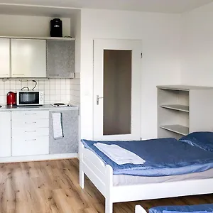 Duesseldorf-lohausen Apartment